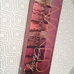 Urban Decay Naked Cherry Palette